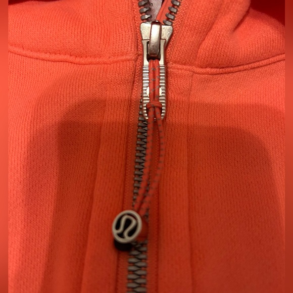 Lululemon 1/2 zip Scuba - Picture 5 of 11